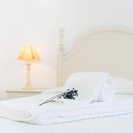 Algarve House With Seaview And Pool