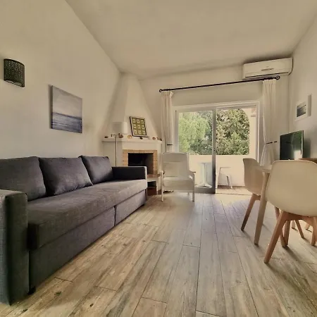 Algarve House With Seaview And Pool Porches (Algarve)