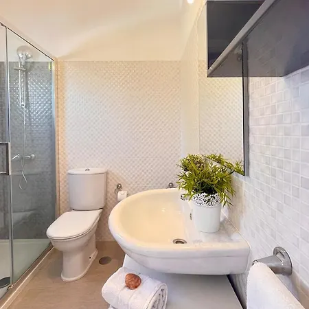 Algarve House With Seaview And Pool * Porches (Algarve)