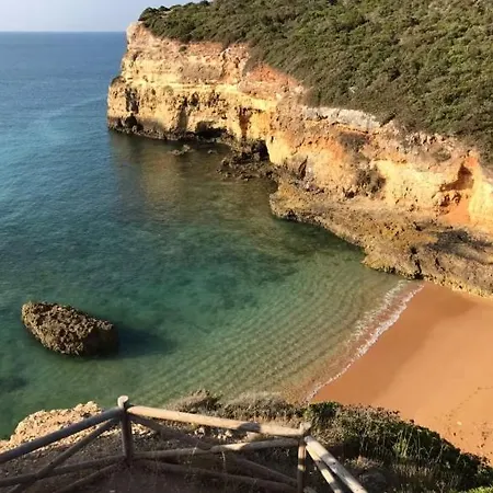 Дом отдыха Algarve House With Seaview And Pool Поршеш