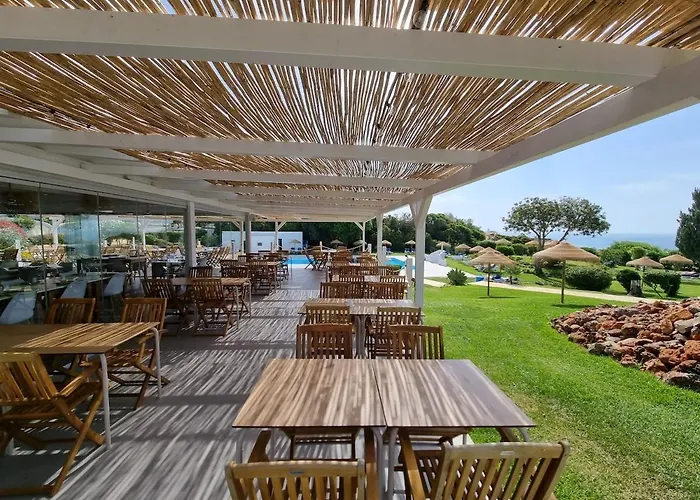 Algarve House With Seaview And Pool *