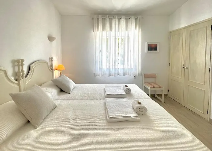 Nyaraló Algarve House With Seaview And Pool *