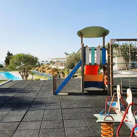 Algarve House With Seaview And Pool Porches (Algarve)